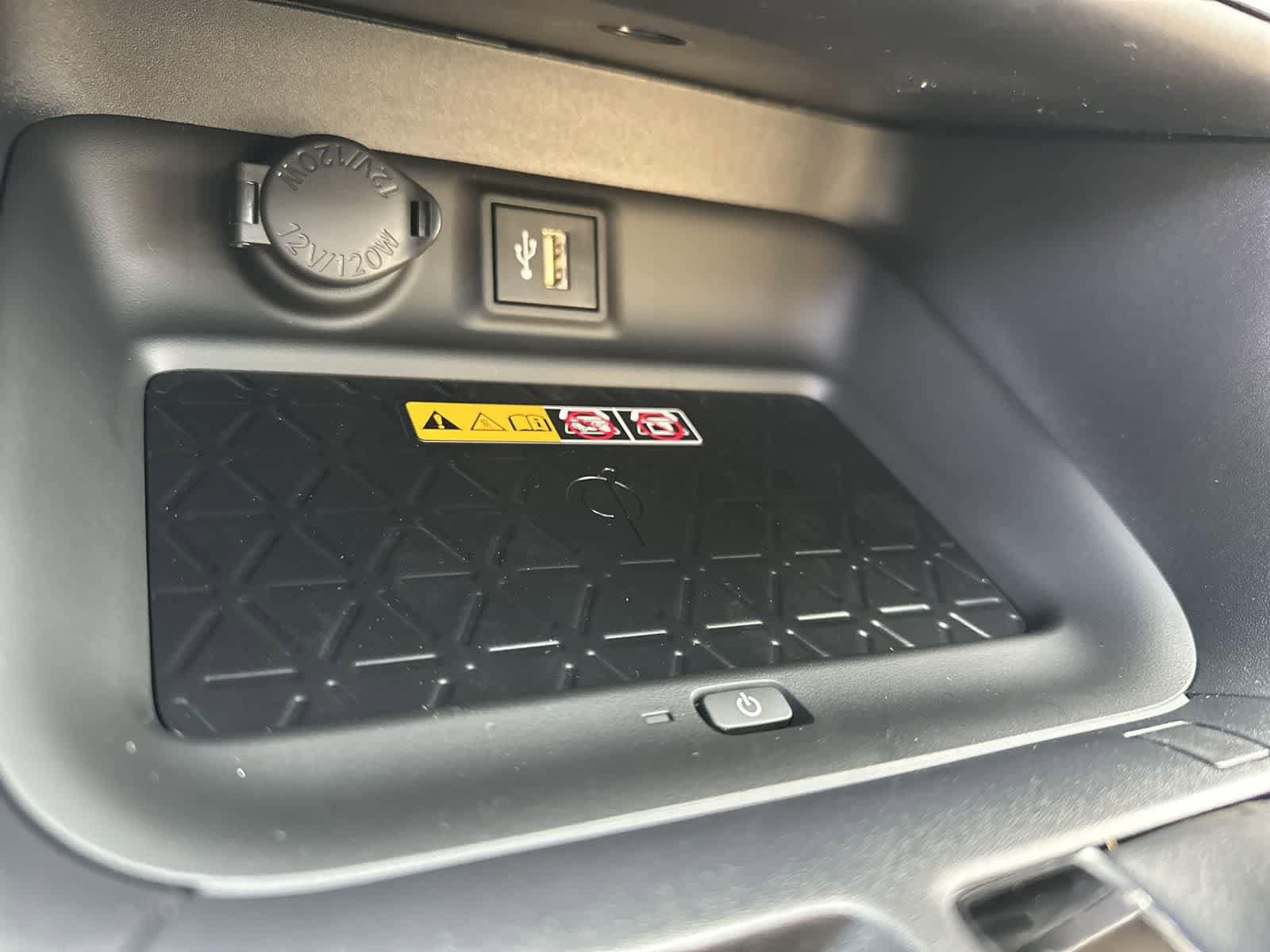 Thumbnail: 2025 Toyota RAV4 - 24