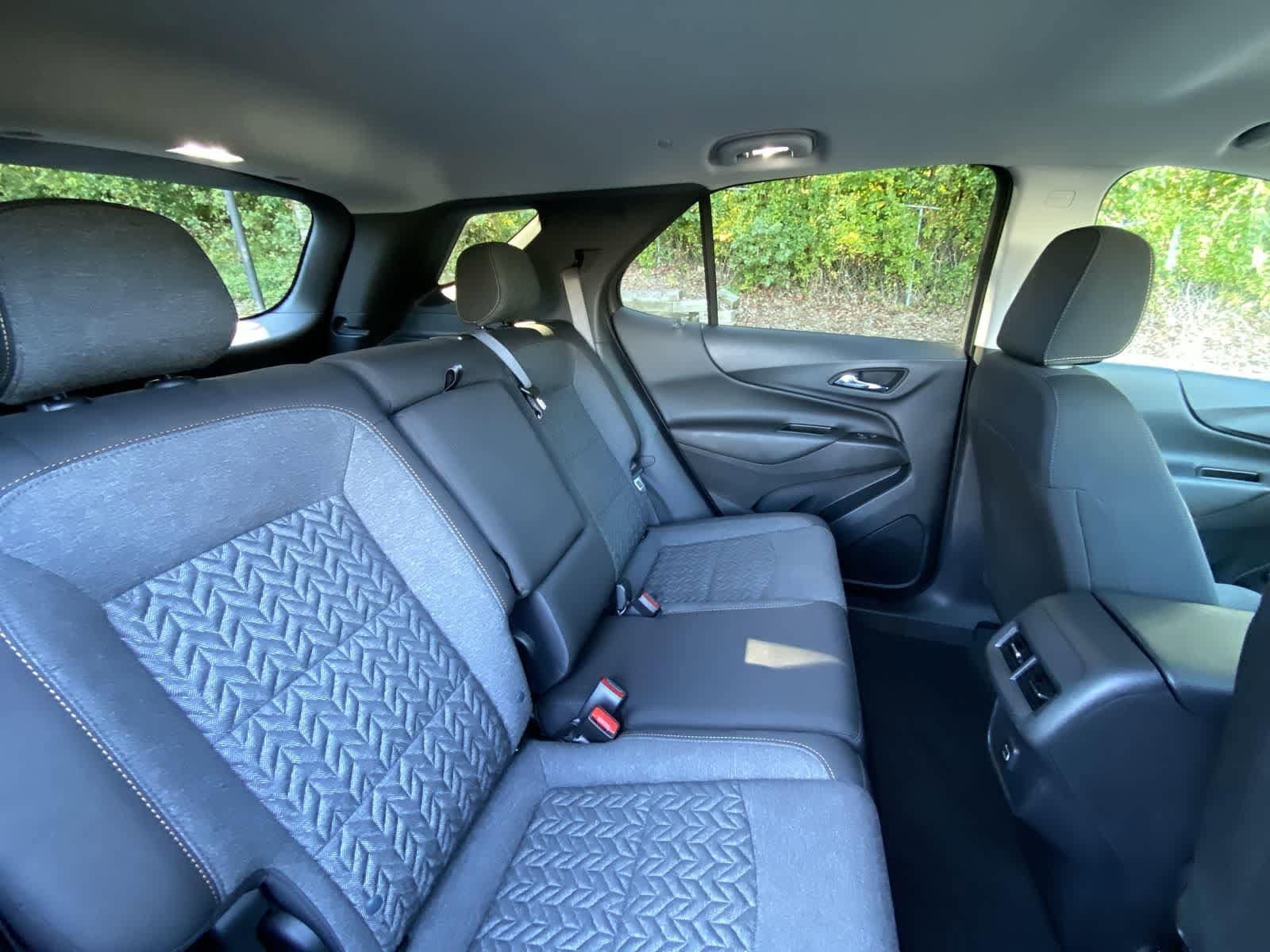 Thumbnail: 2022 Chevrolet Equinox - 23