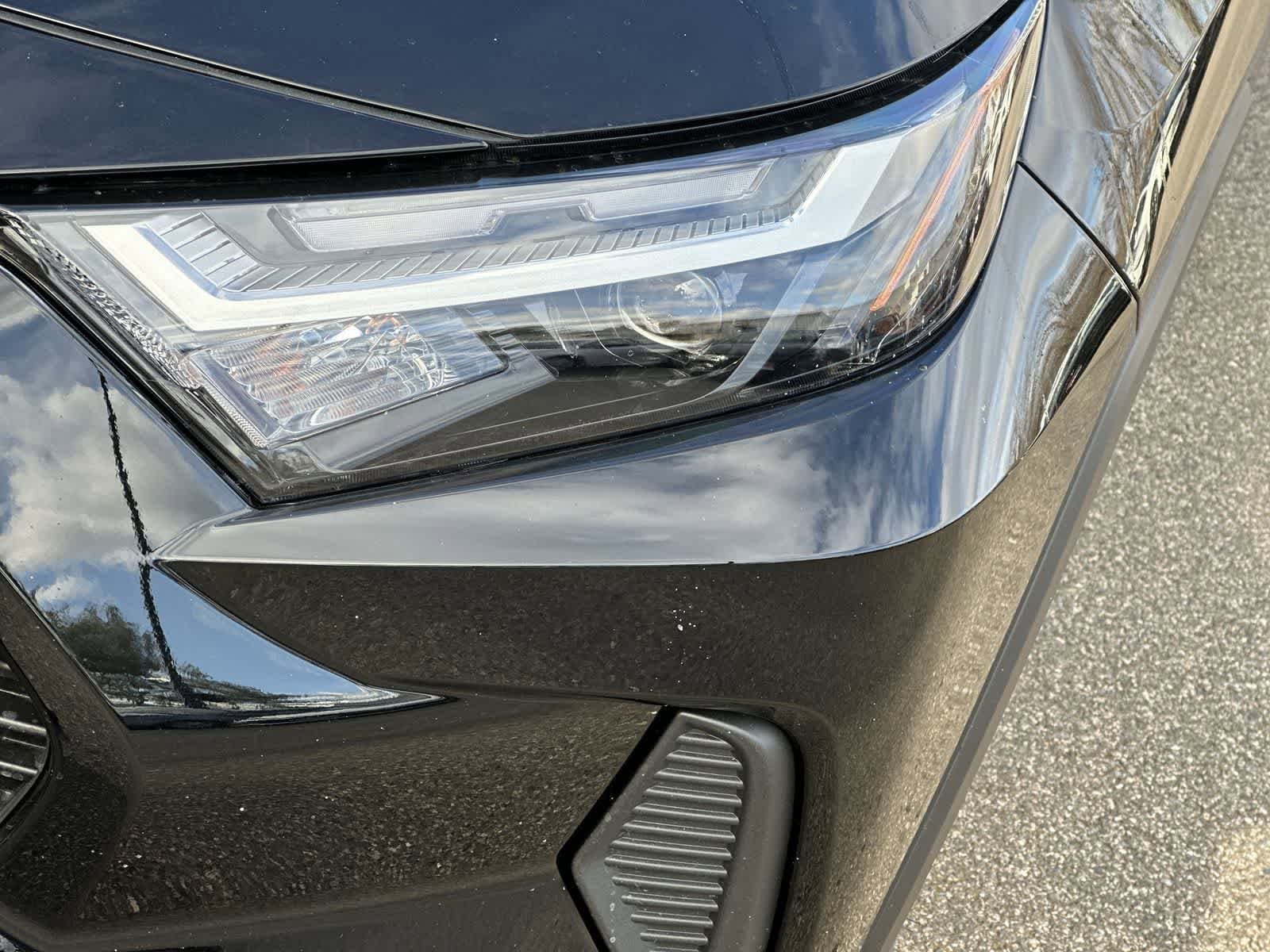 Thumbnail: 2025 Toyota RAV4 - 12