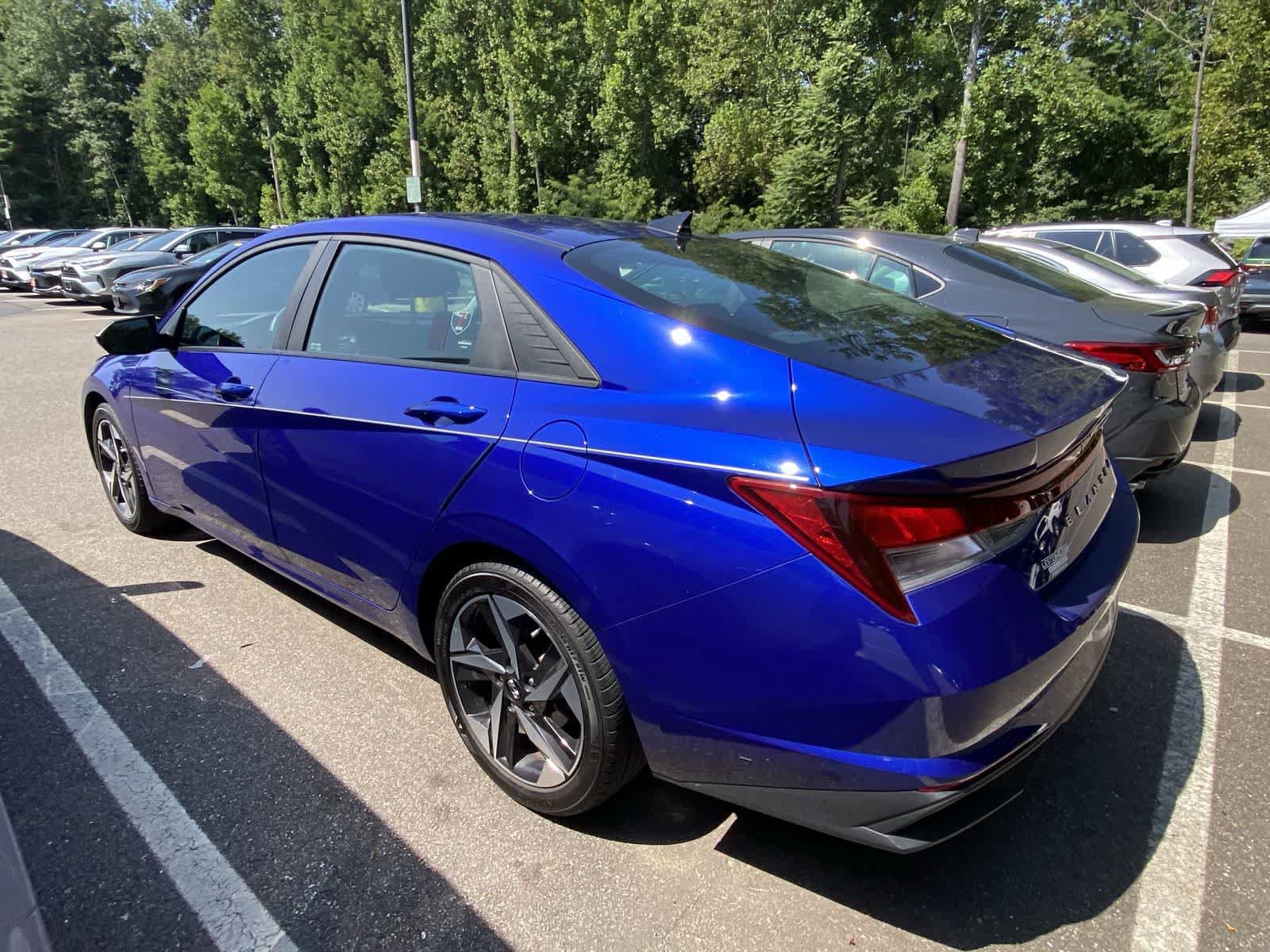 Thumbnail: 2023 Hyundai Elantra - 9