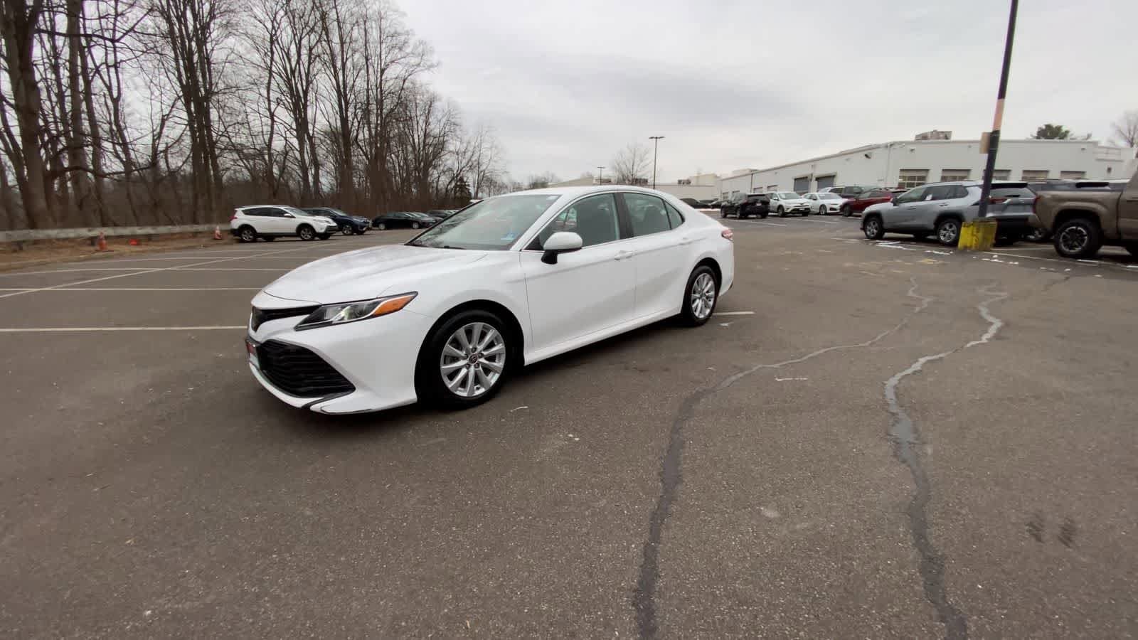 Thumbnail: 2020 Toyota Camry - 9