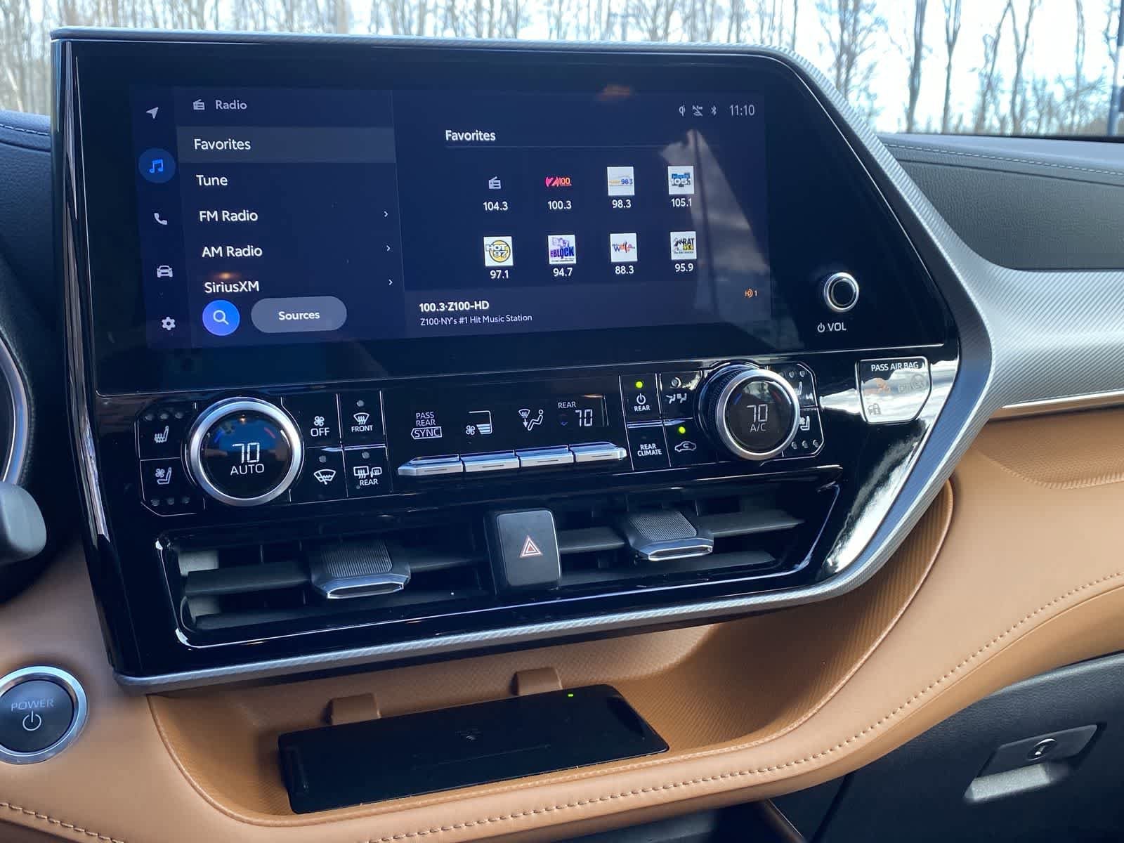 Thumbnail: 2025 Toyota Highlander - 32