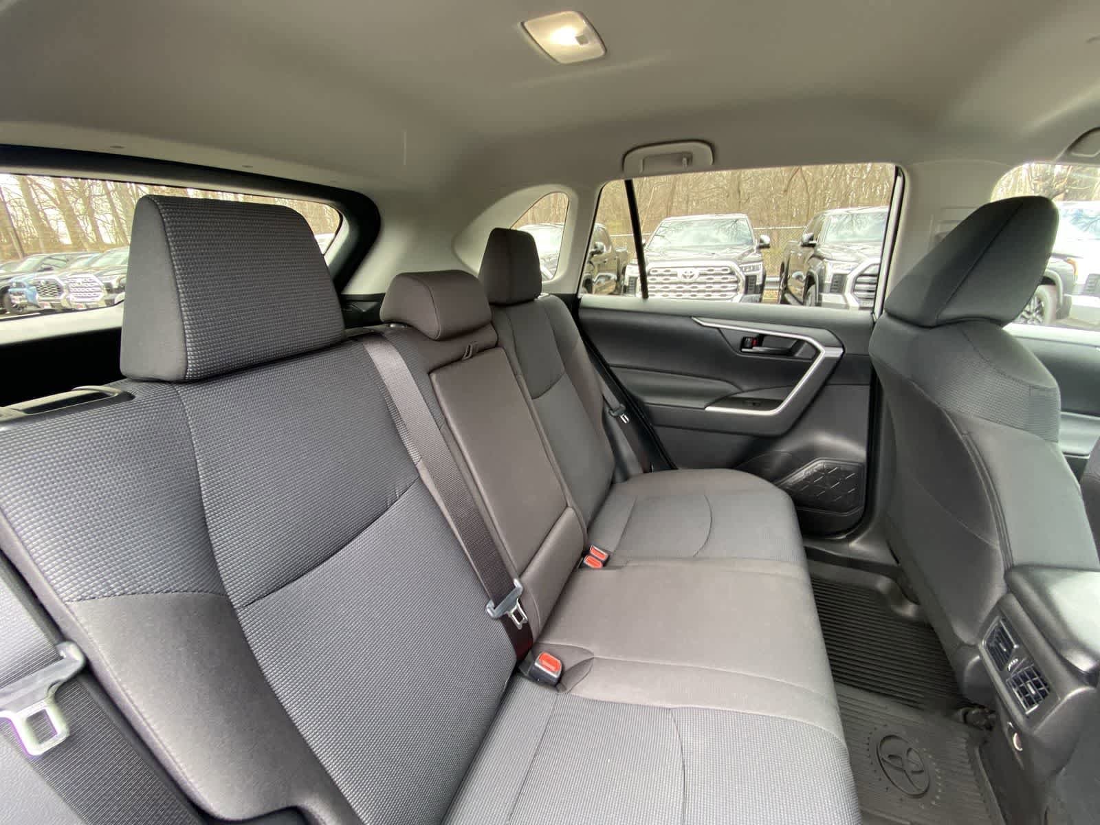 Thumbnail: 2025 Toyota RAV4 - 23