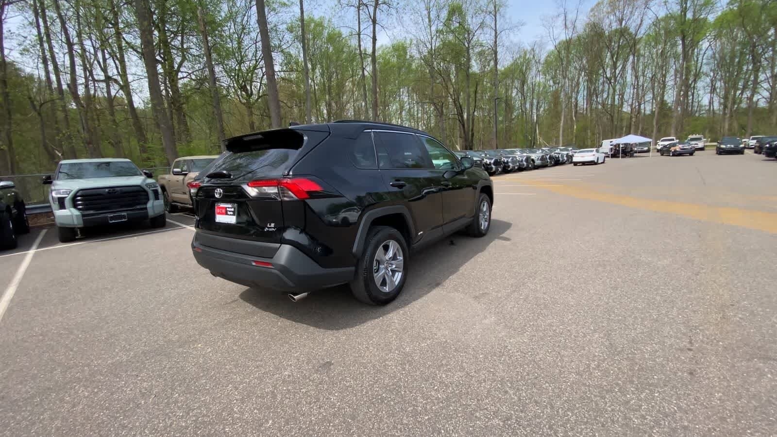 Thumbnail: 2025 Toyota RAV4 - 11