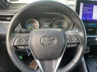 Thumbnail: 2023 Toyota Venza - 23