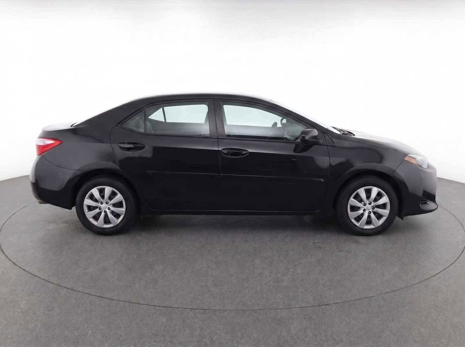 Thumbnail: 2016 Toyota Corolla - 8