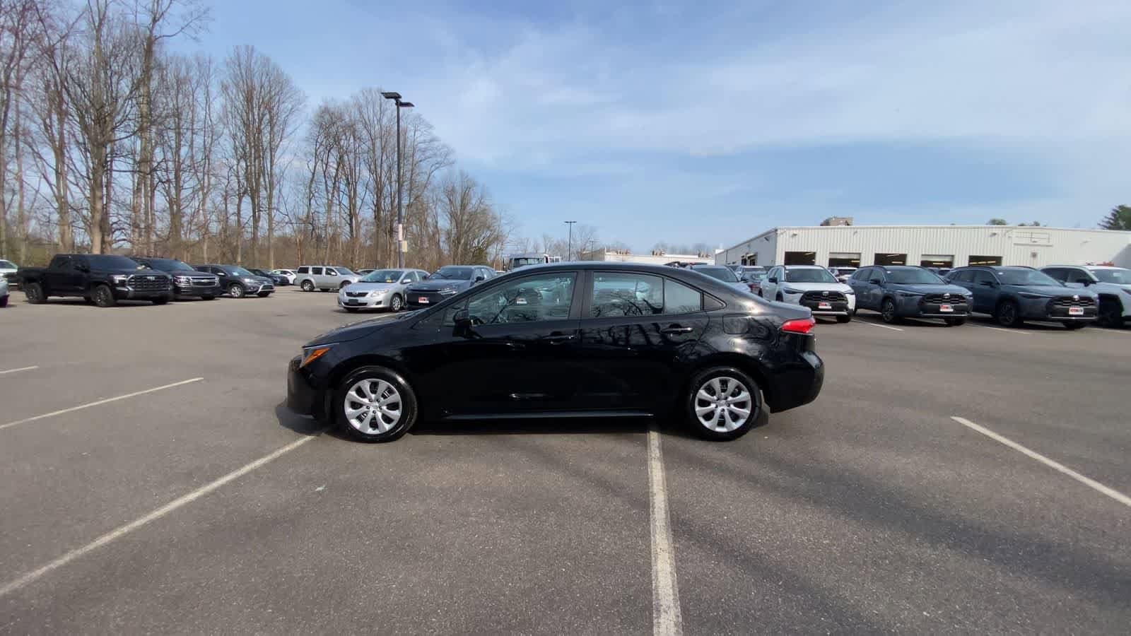 Thumbnail: 2025 Toyota Corolla - 5