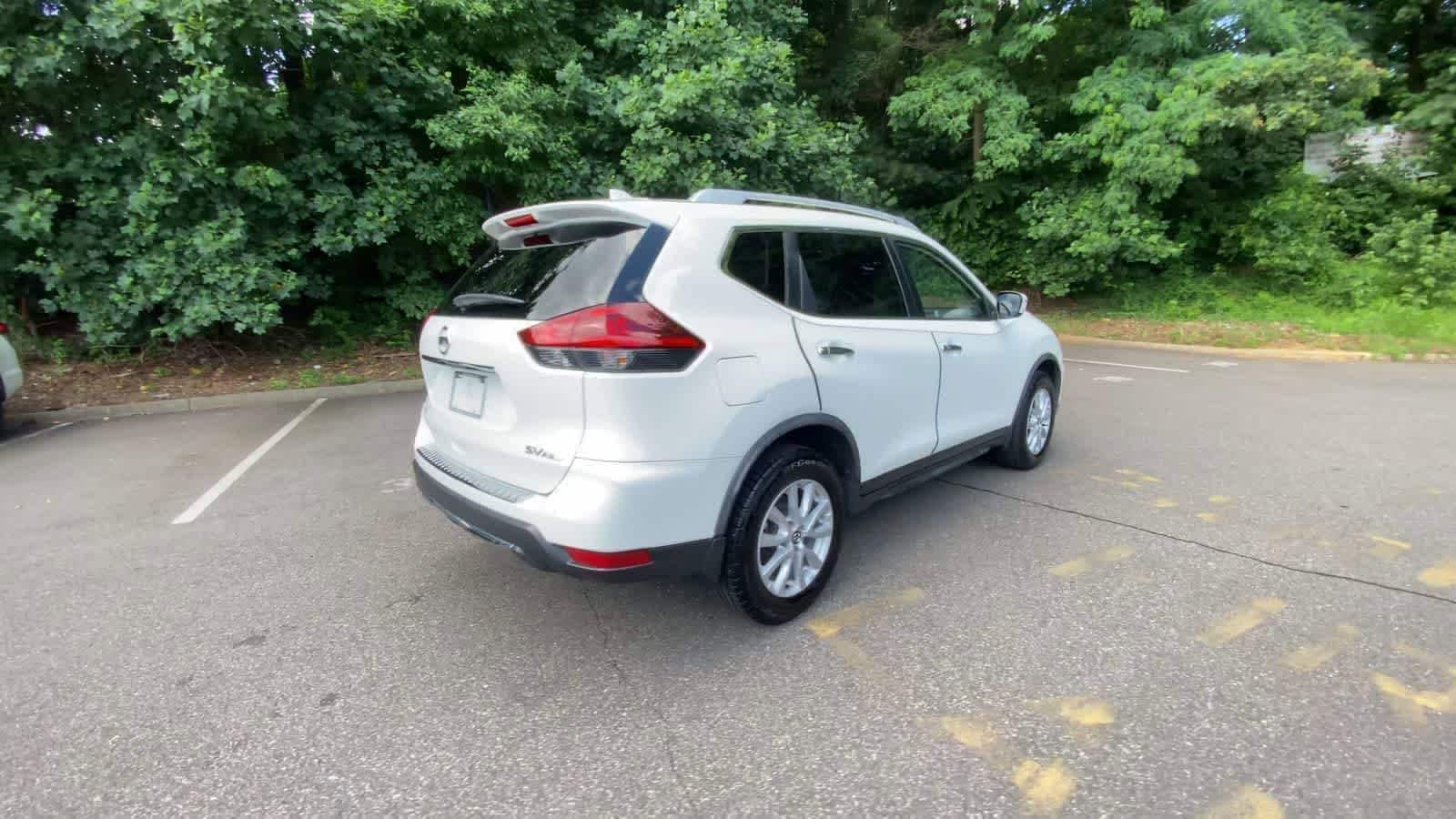 Thumbnail: 2018 Nissan Rogue - 8