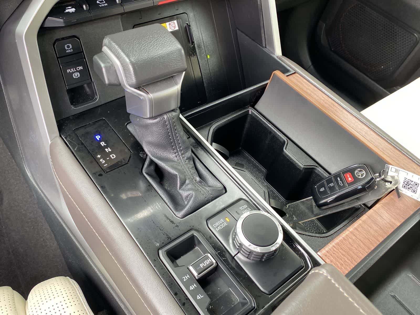 Thumbnail: 2022 Toyota Tundra - 30