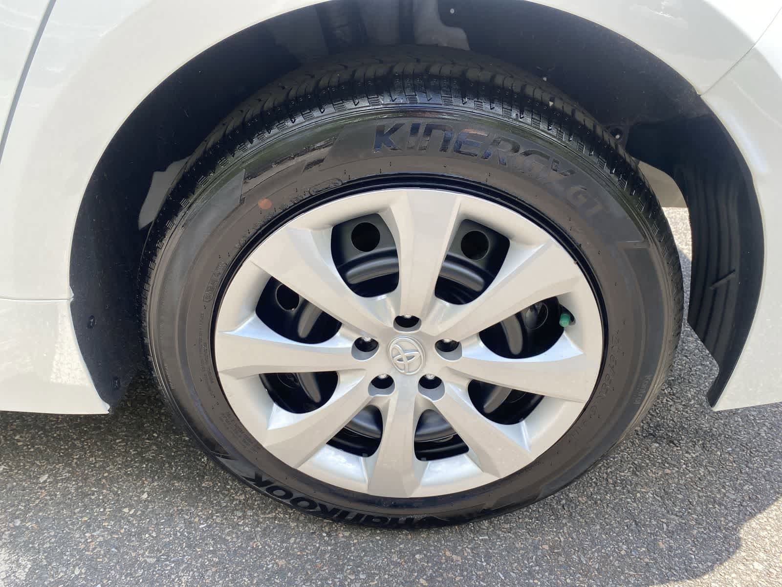 Thumbnail: 2025 Toyota Corolla - 13