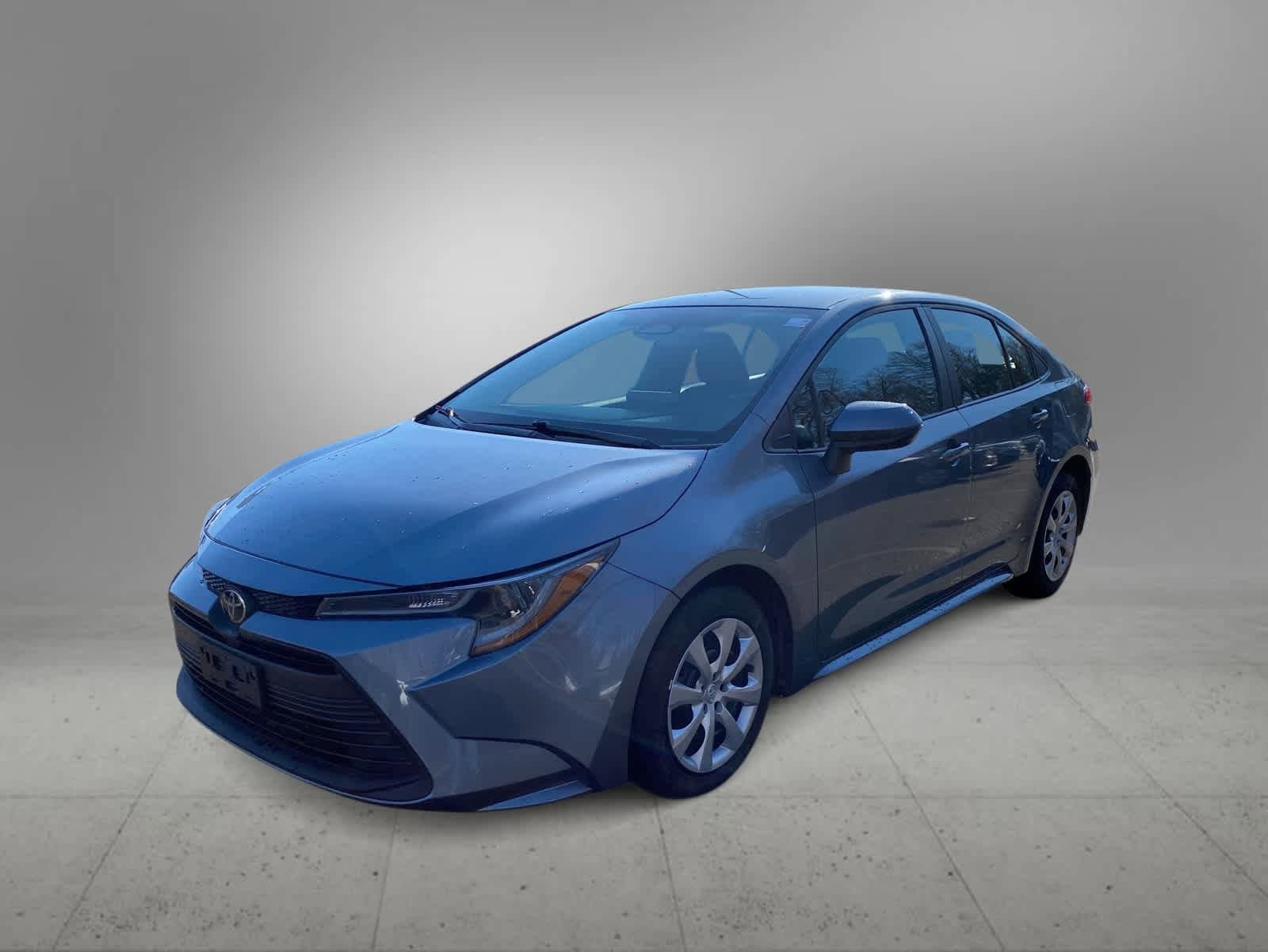 2024 Toyota Corolla LE's photo
