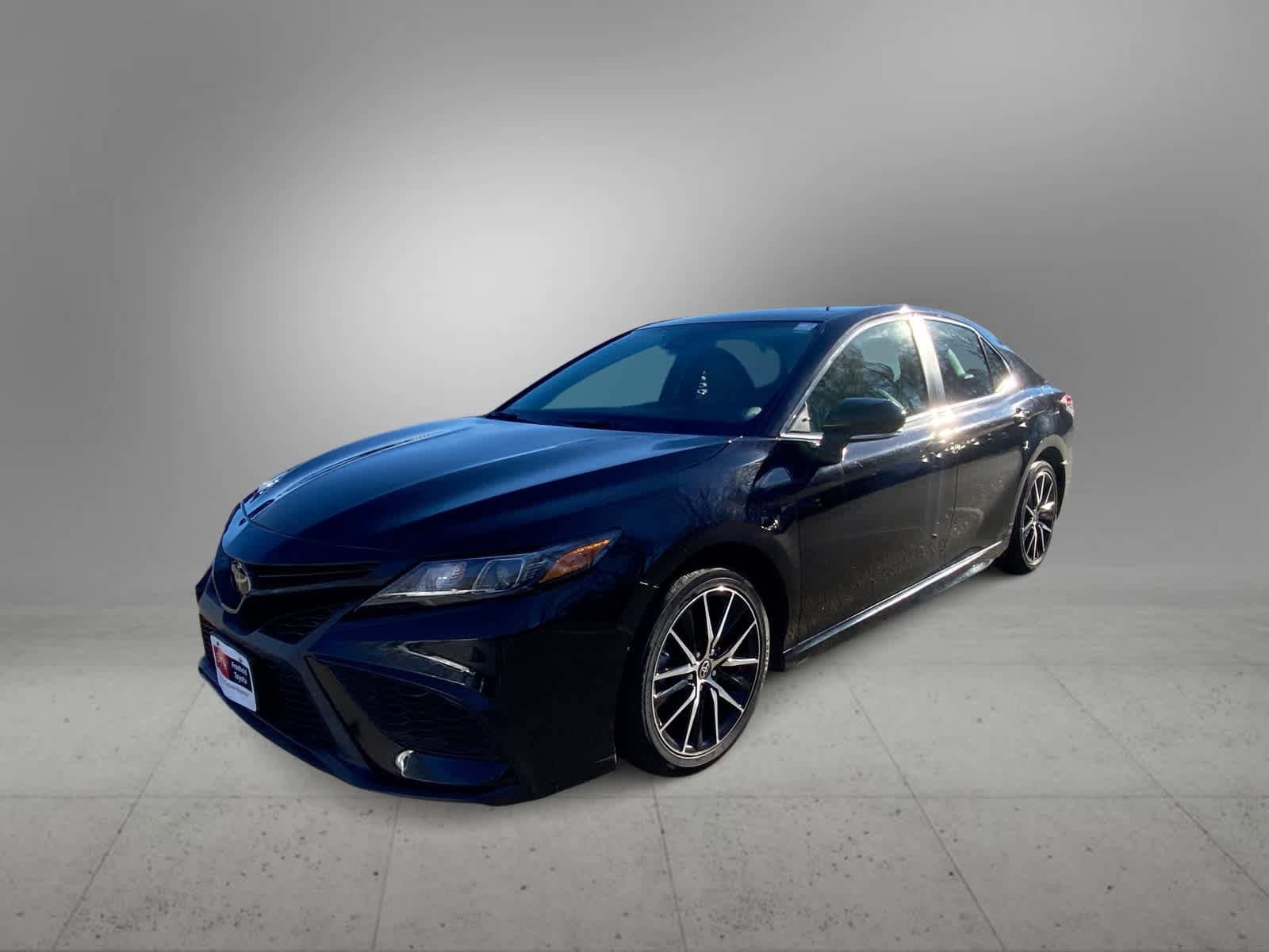 Thumbnail: 2023 Toyota Camry - 6