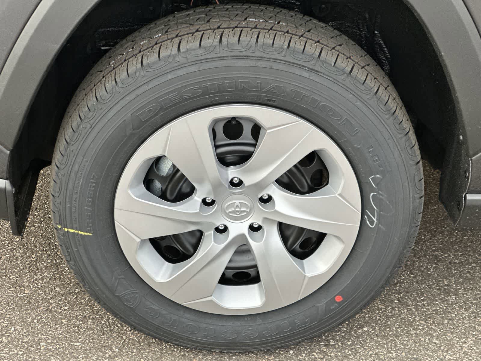 Thumbnail: 2025 Toyota RAV4 - 10