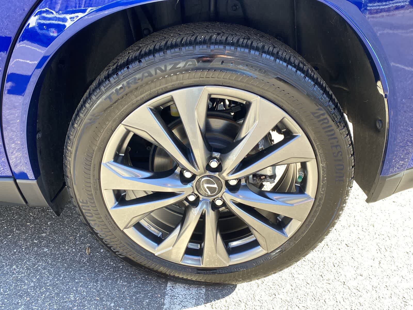 Thumbnail: 2023 Lexus UX - 17