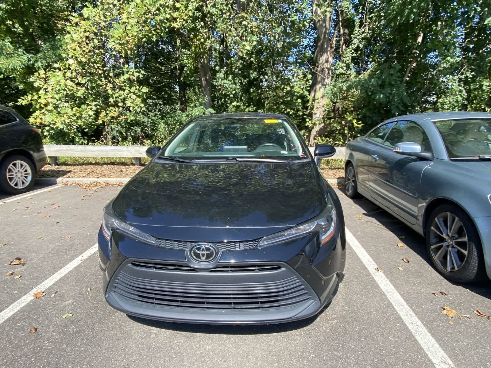 Used 2023 Toyota Corolla LE with VIN 5YFB4MDE5PP046594 for sale in Northfield, Minnesota