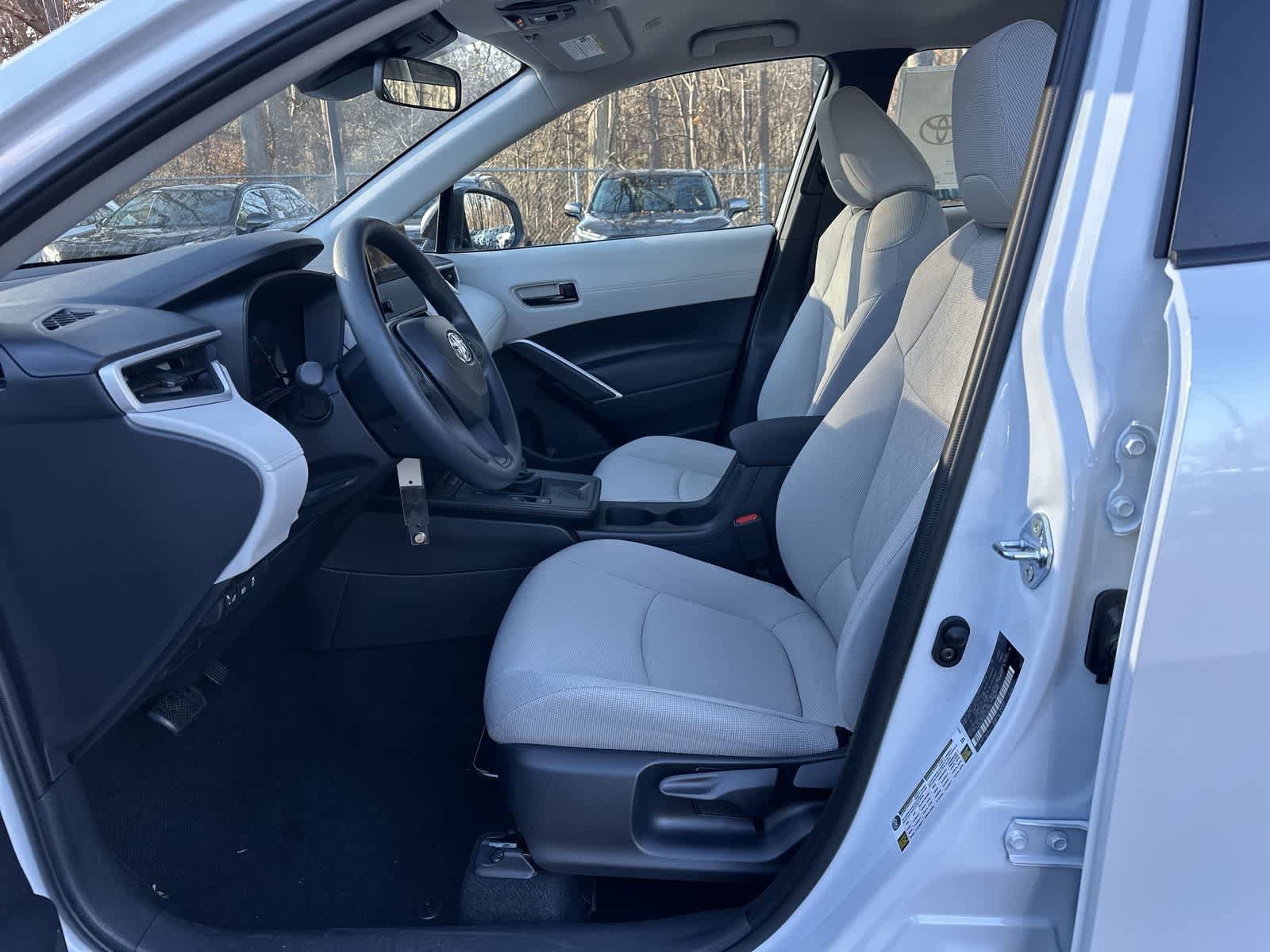 Thumbnail: 2026 Toyota Corolla Cross - 30