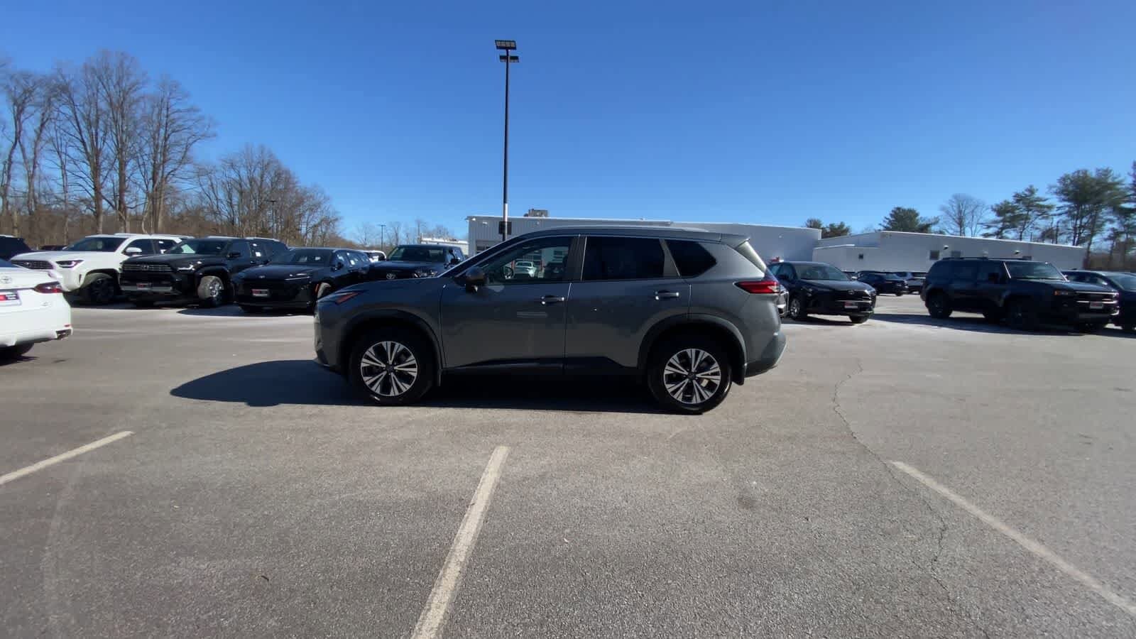 Thumbnail: 2023 Nissan Rogue - 10