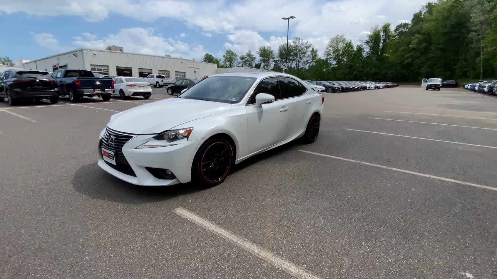 Thumbnail: 2015 Lexus IS - 4