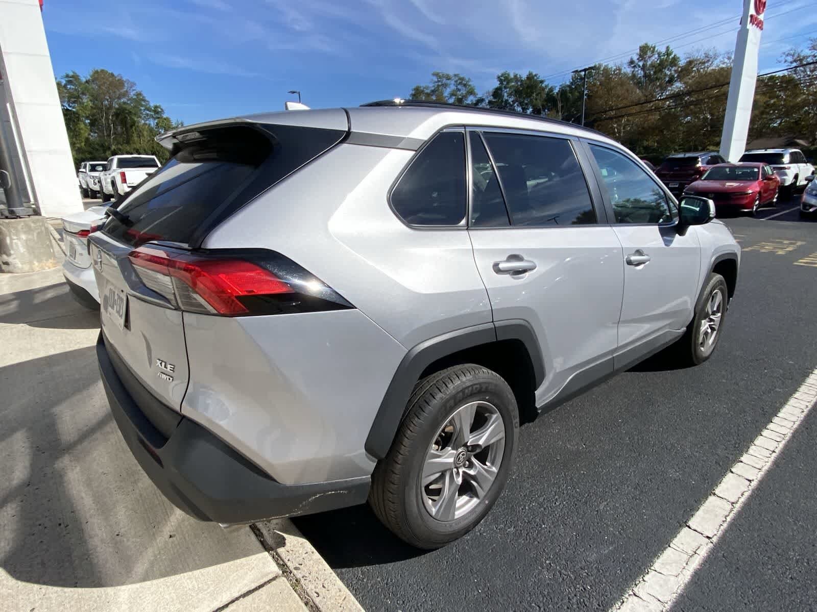 Thumbnail: 2024 Toyota RAV4 - 6