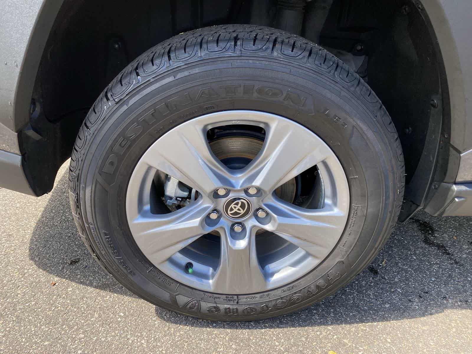 Thumbnail: 2025 Toyota RAV4 - 16