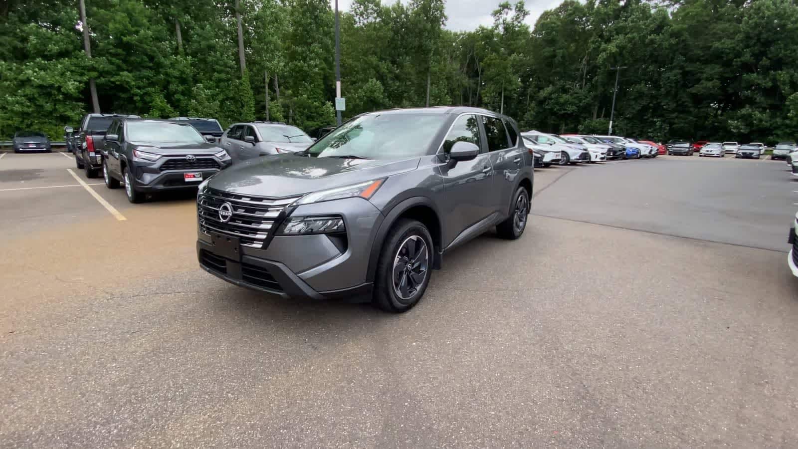 Thumbnail: 2024 Nissan Rogue - 4