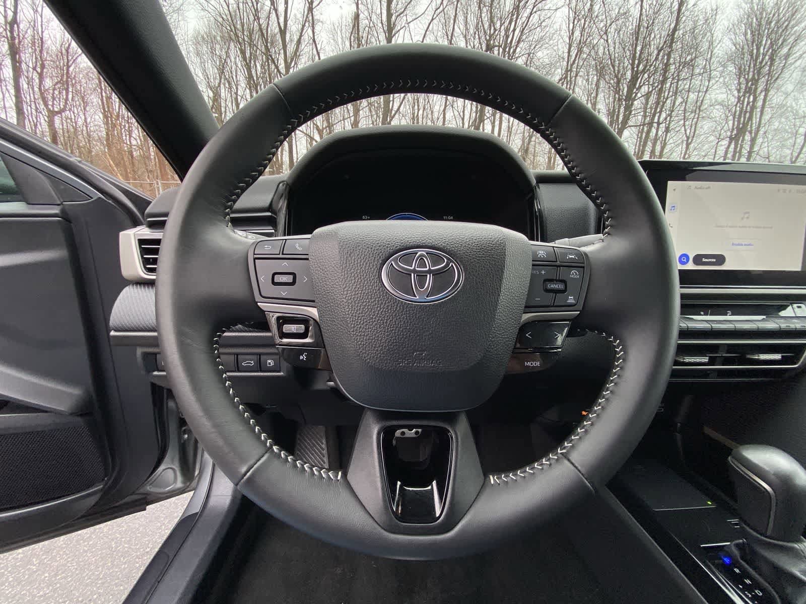 Thumbnail: 2025 Toyota Camry - 32