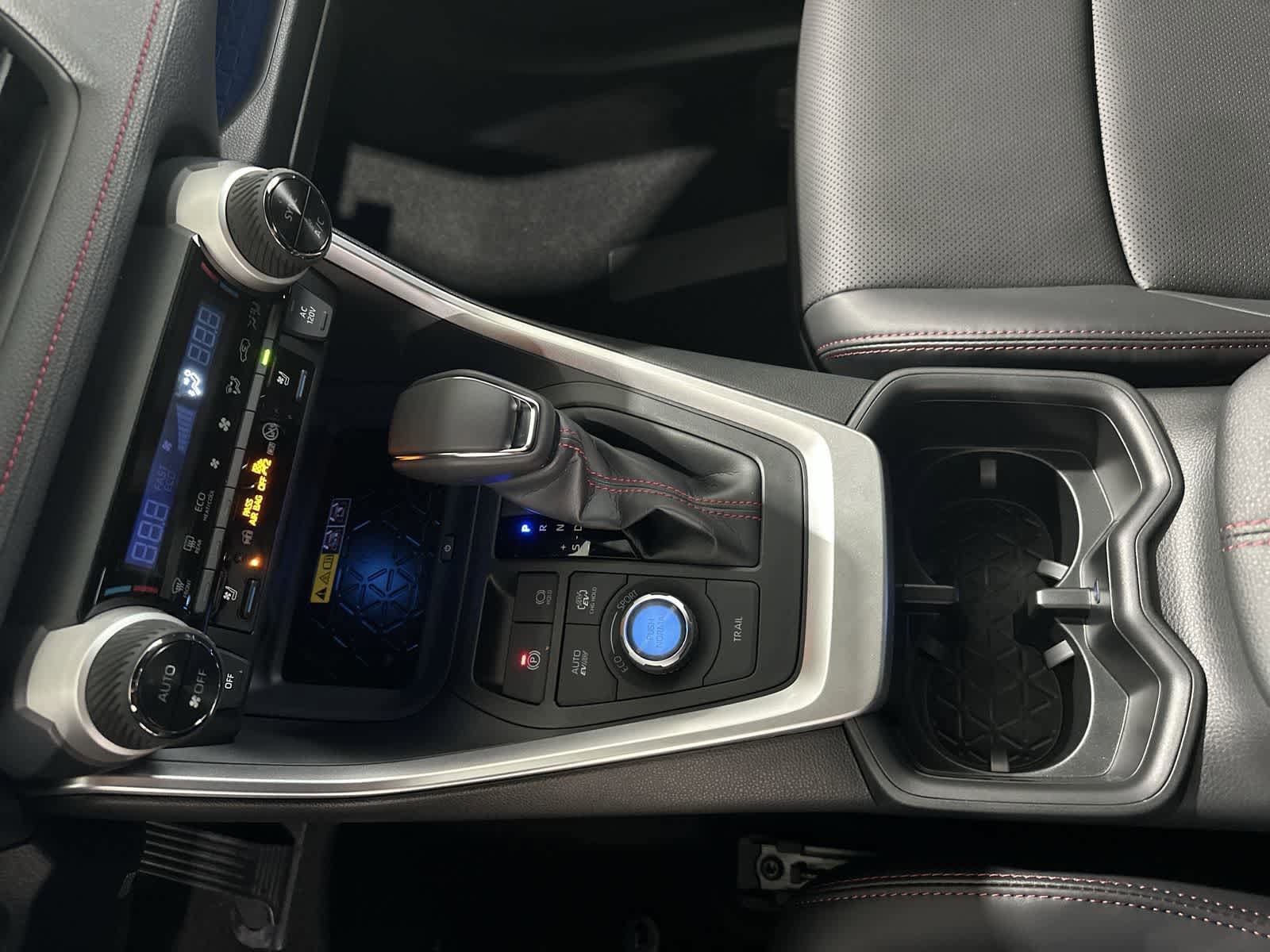 Thumbnail: 2025 Toyota RAV4 - 24