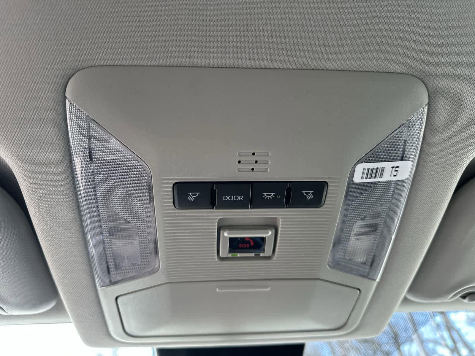 Thumbnail: 2025 Toyota RAV4 - 22