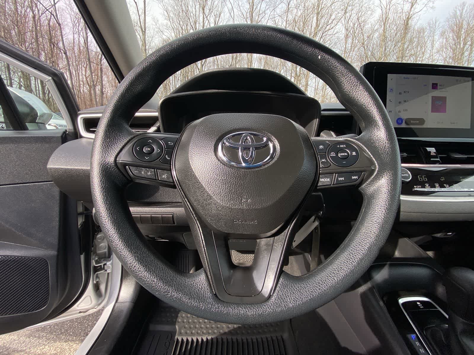 Thumbnail: 2025 Toyota Corolla - 26