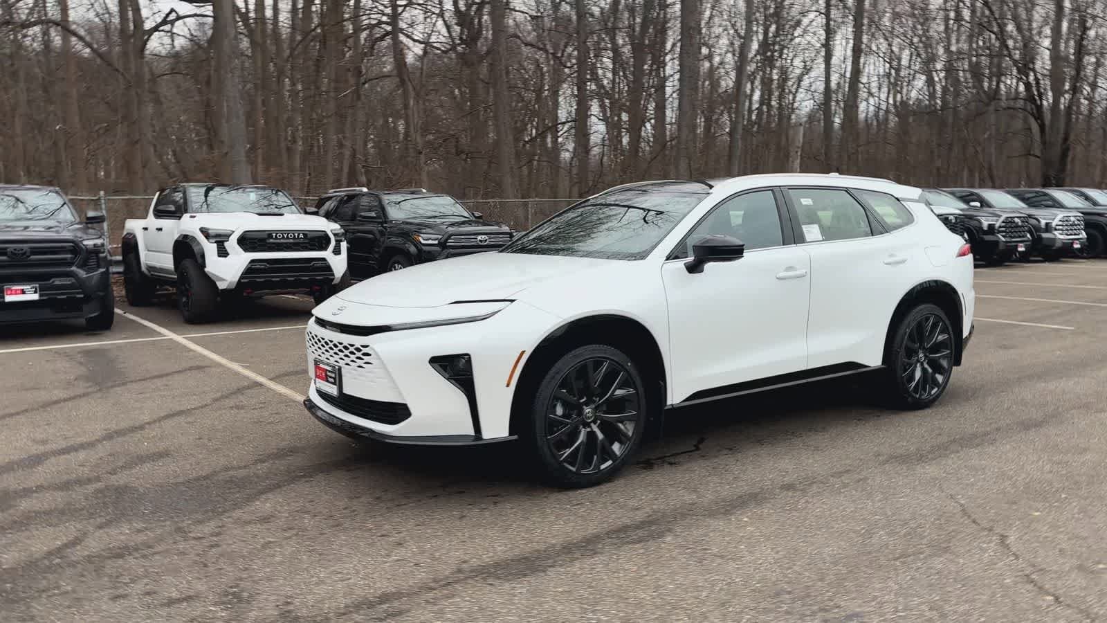 Thumbnail: 2026 Toyota Crown Signia - 4