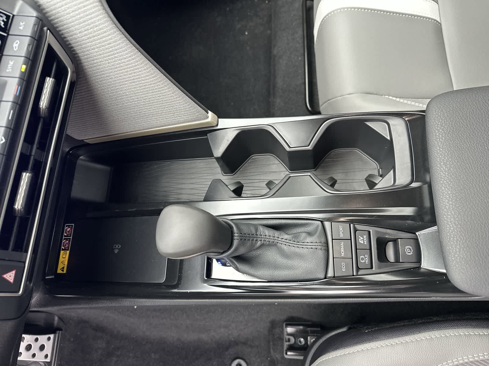 Thumbnail: 2026 Toyota Camry - 32