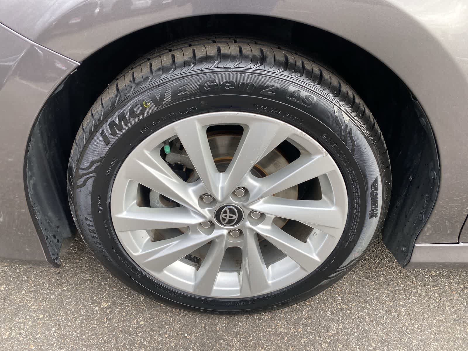 Thumbnail: 2023 Toyota Camry - 18