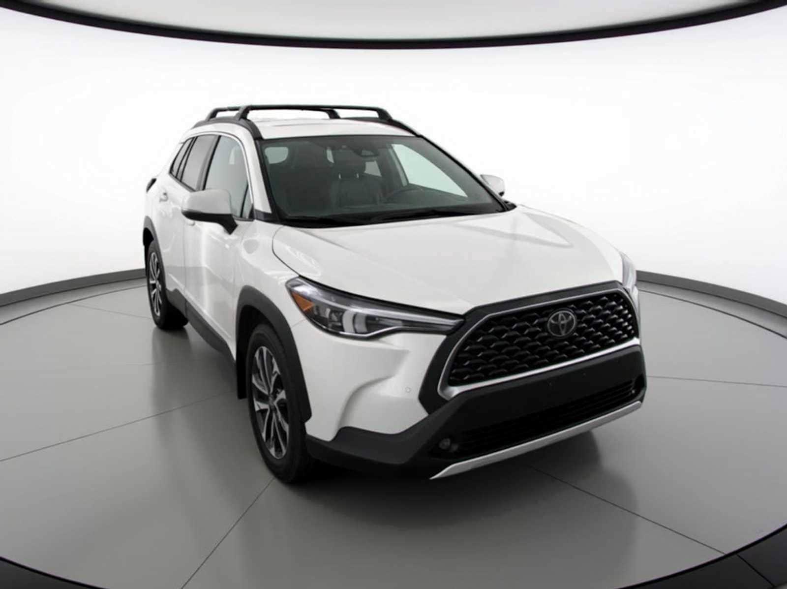 Thumbnail: 2023 Toyota Corolla Cross - 3