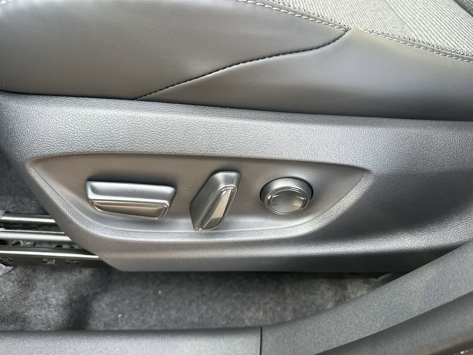 Thumbnail: 2026 Toyota bZ - 21