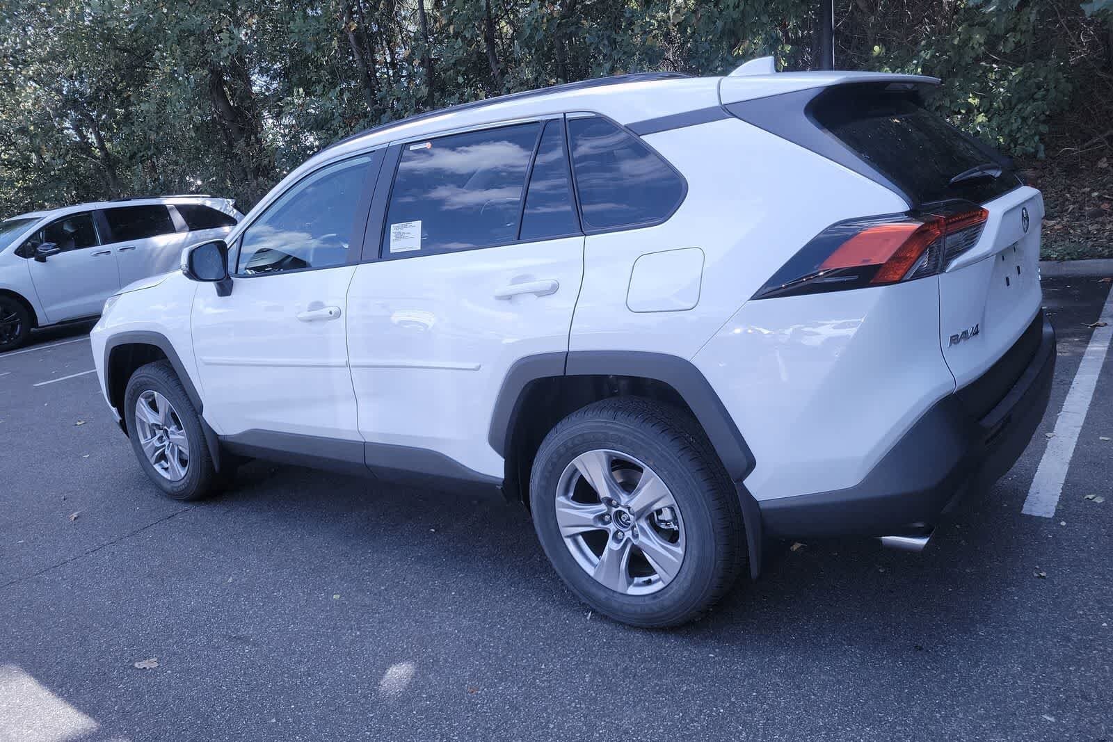 Thumbnail: 2025 Toyota RAV4 - 13