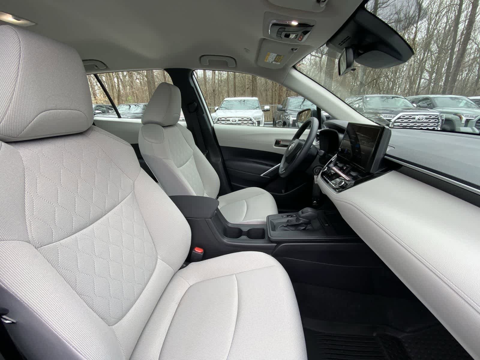 Thumbnail: 2026 Toyota Corolla Cross - 23