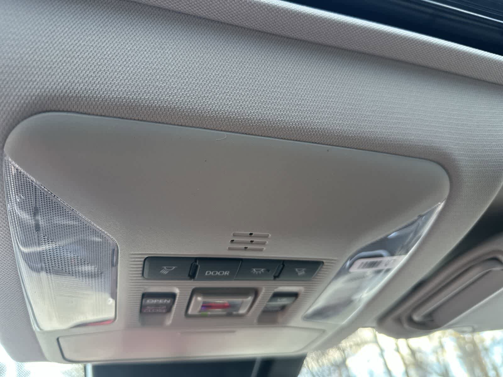 Thumbnail: 2025 Toyota RAV4 - 22