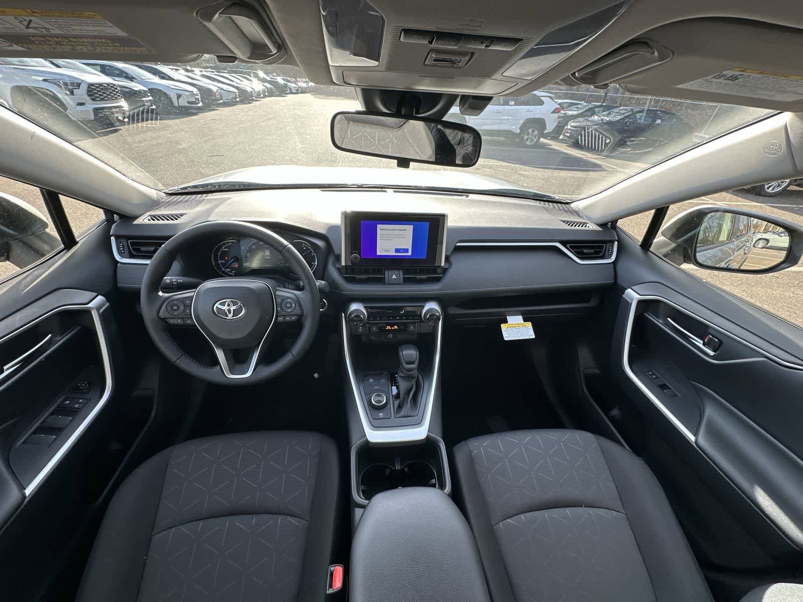 Thumbnail: 2025 Toyota RAV4 - 34