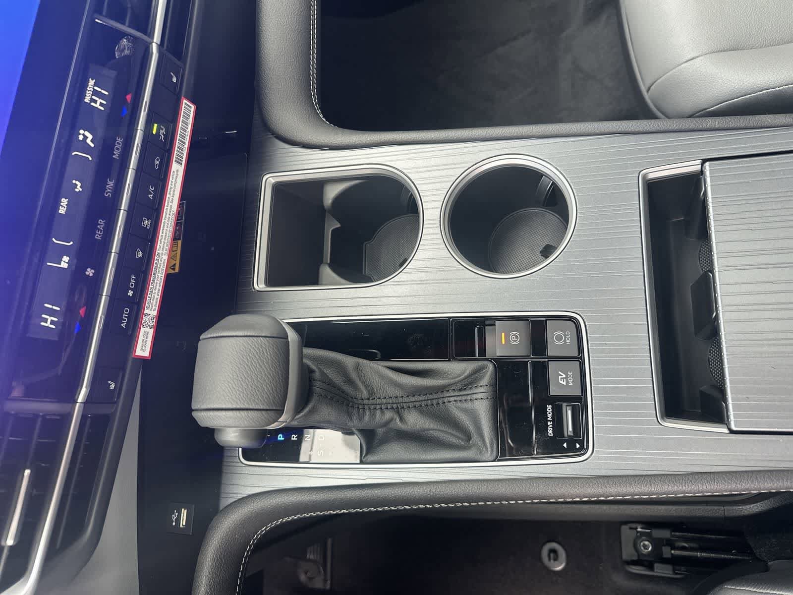 Thumbnail: 2026 Toyota Sienna - 31