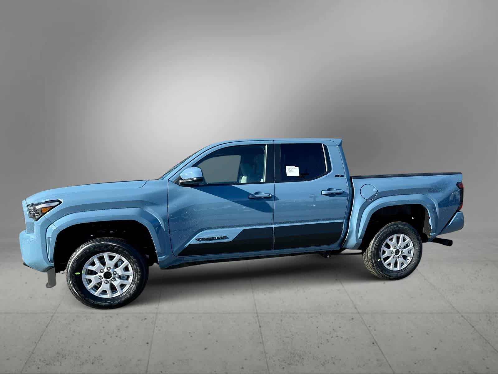 2026 Toyota Tacoma SR5's photo