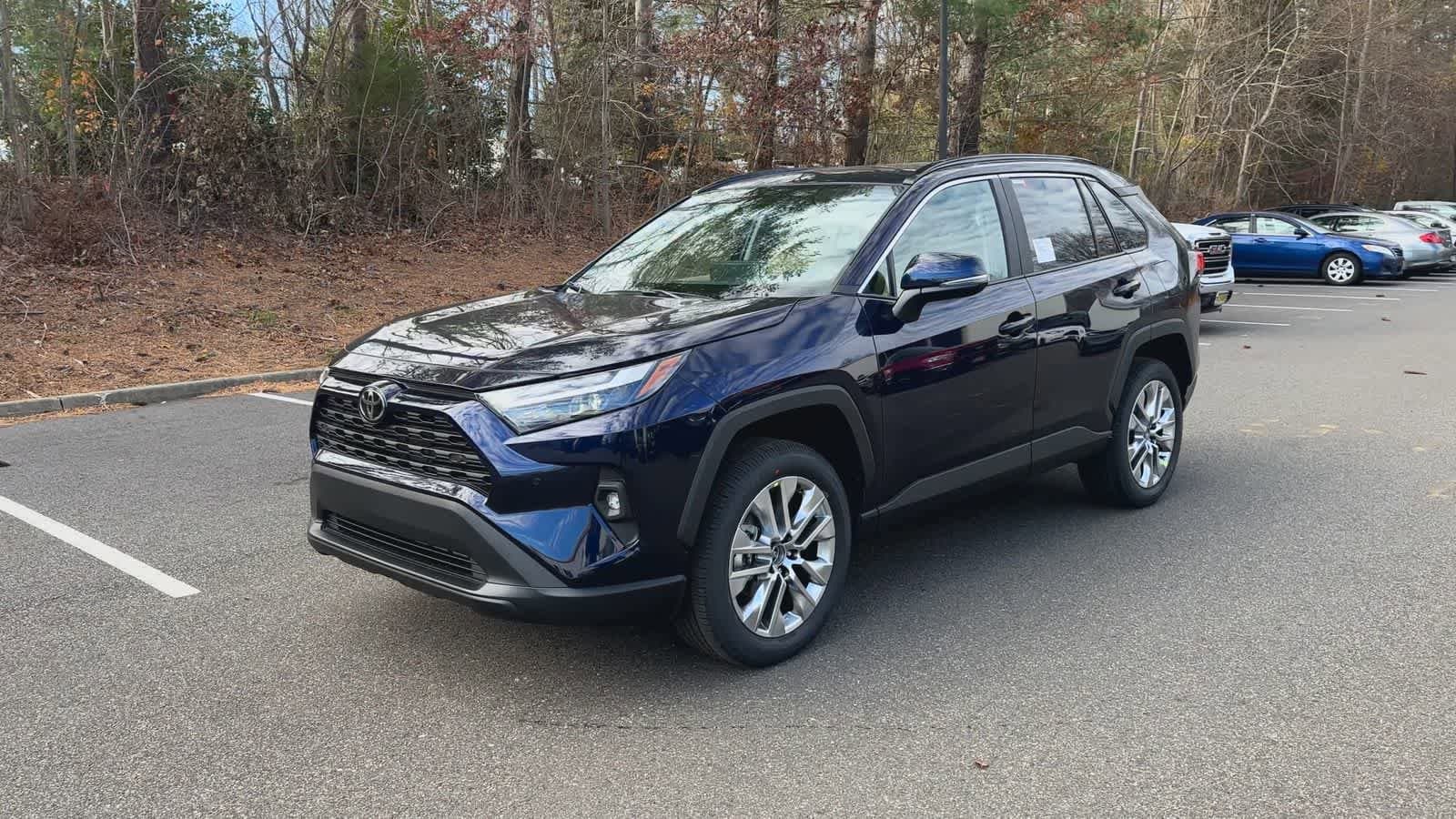 Thumbnail: 2025 Toyota RAV4 - 4