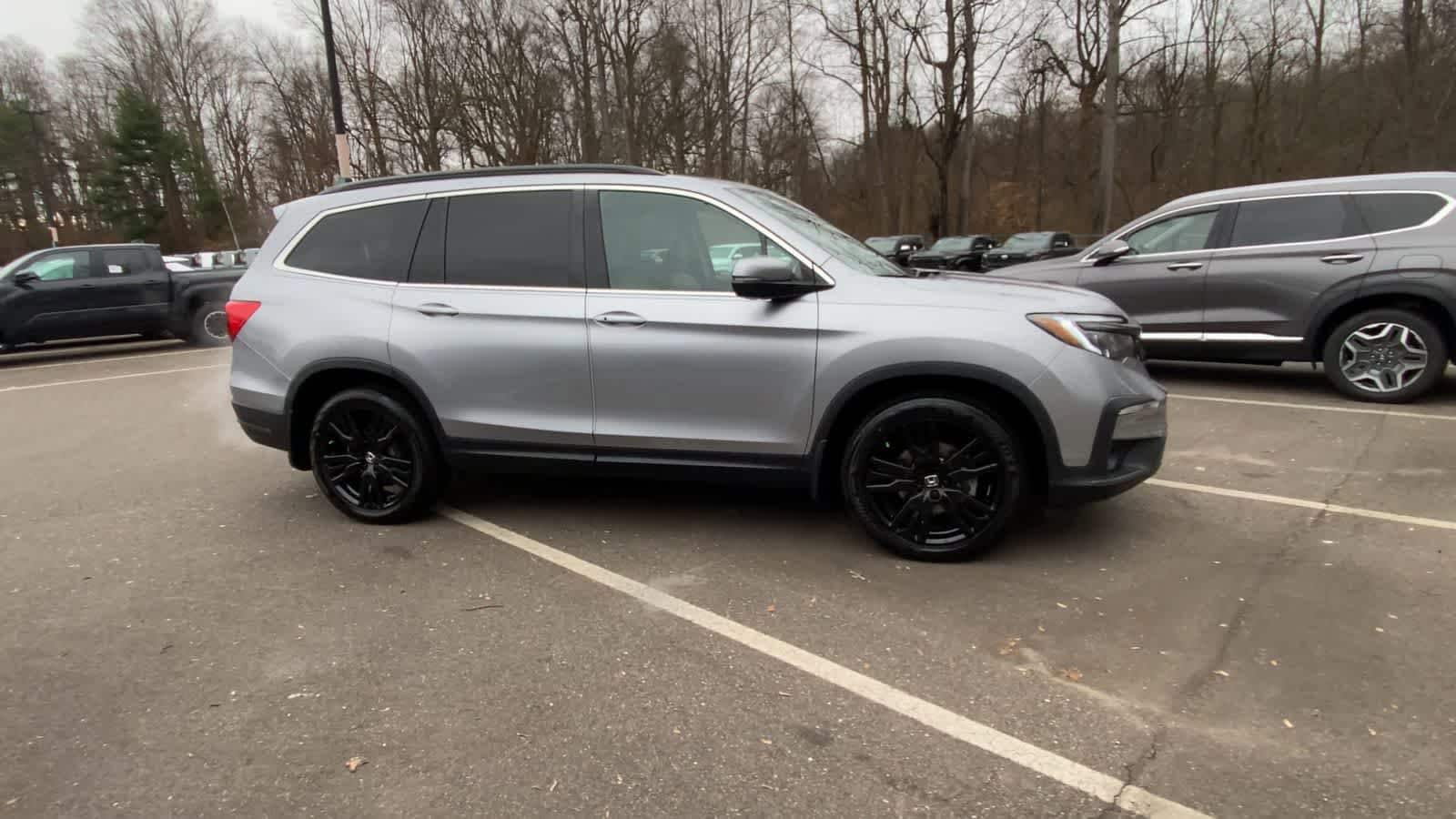 Thumbnail: 2022 Honda Pilot - 11