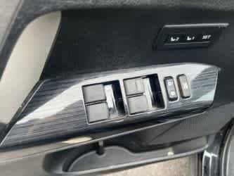 Thumbnail: 2016 Toyota RAV4 - 11