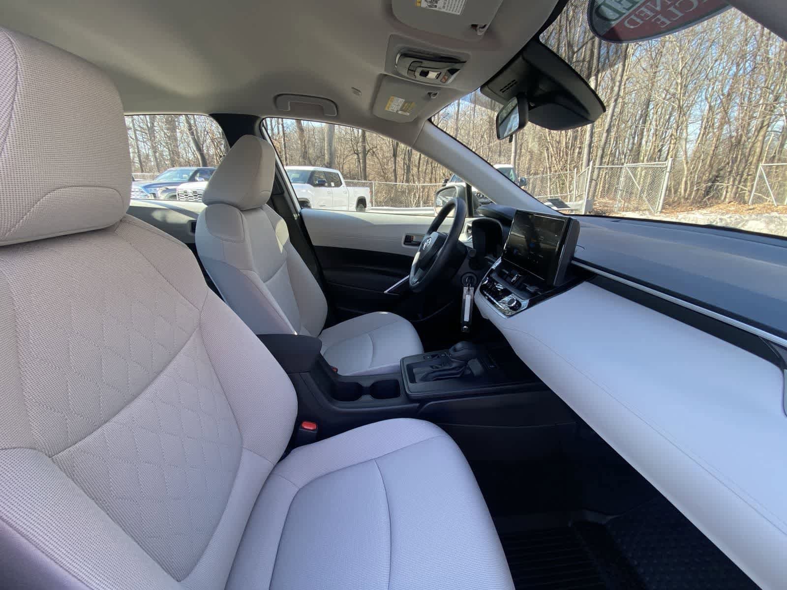 Thumbnail: 2026 Toyota Corolla Cross - 27