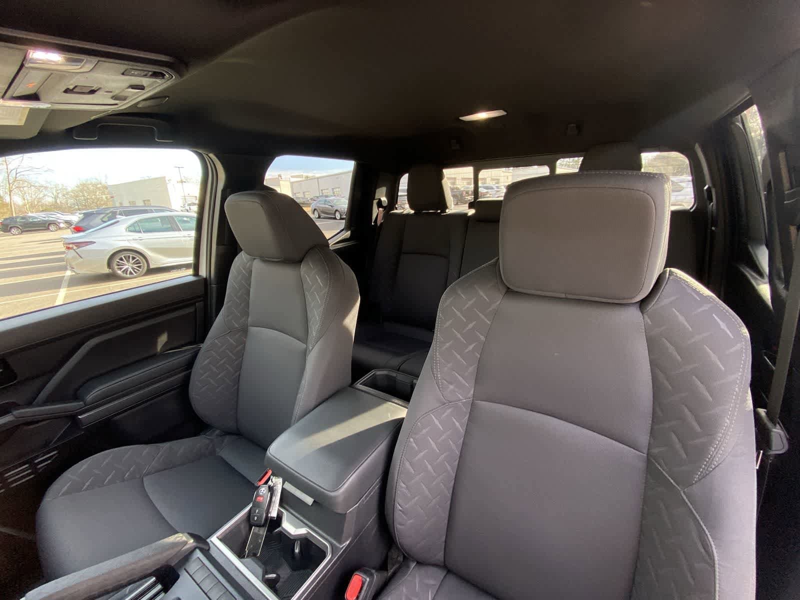 Thumbnail: 2025 Toyota Tacoma - 18