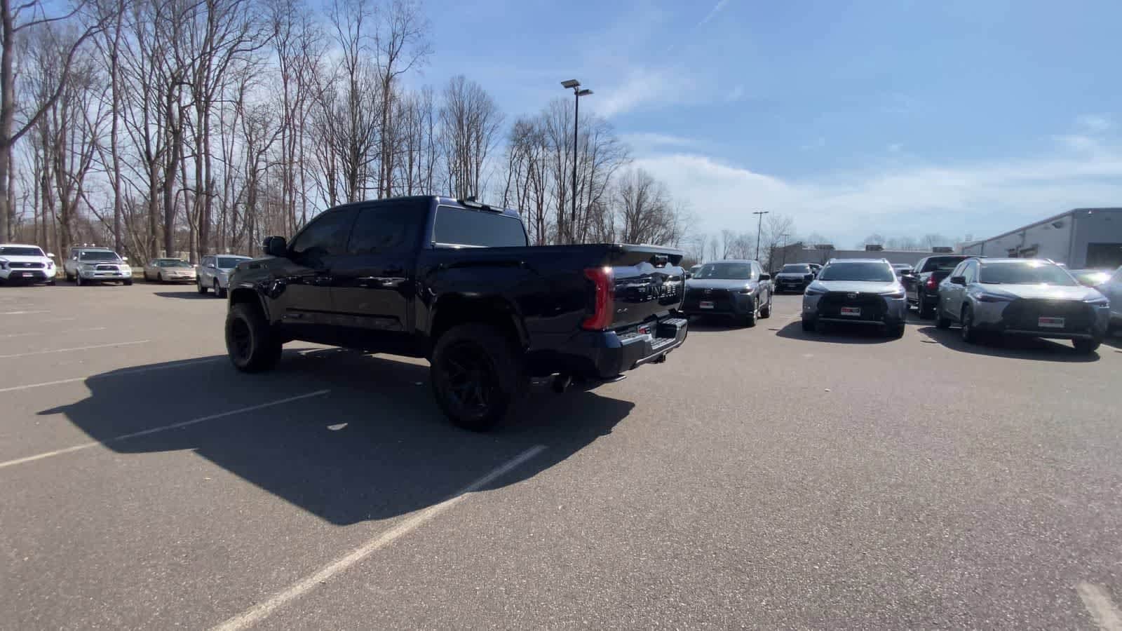 Thumbnail: 2023 Toyota Tundra - 8