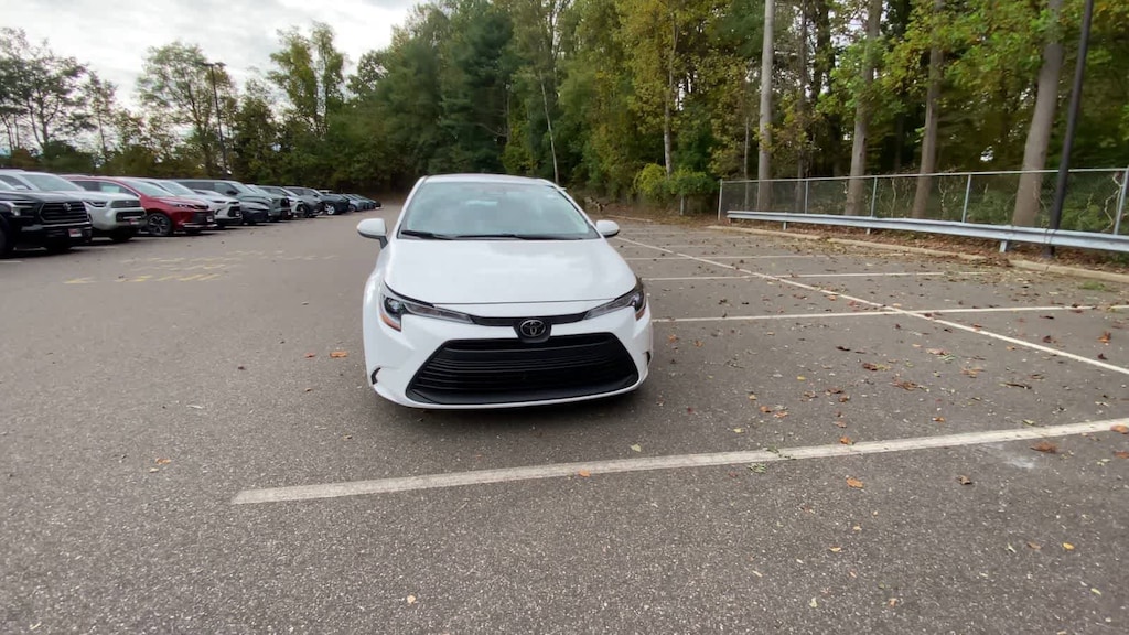 Used 2024 Toyota Corolla LE Sedan