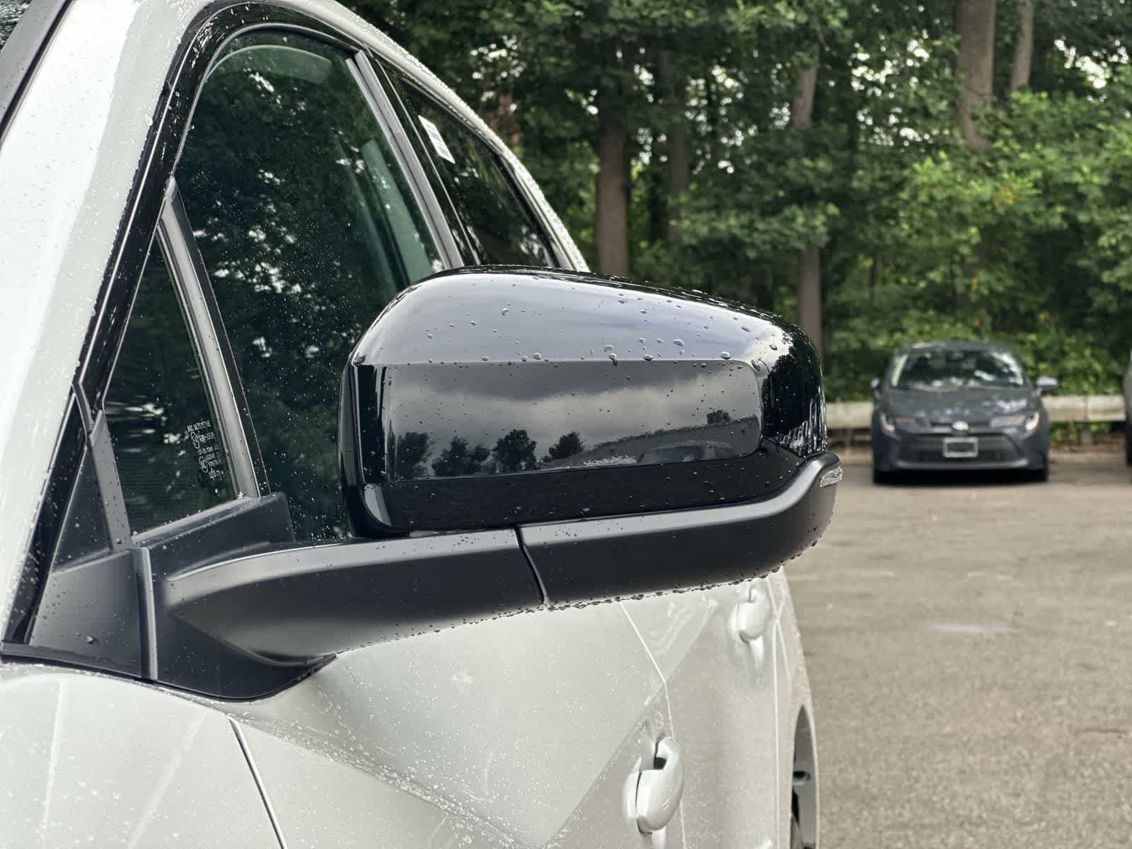 2026 Toyota bZ XLE - Photo 13