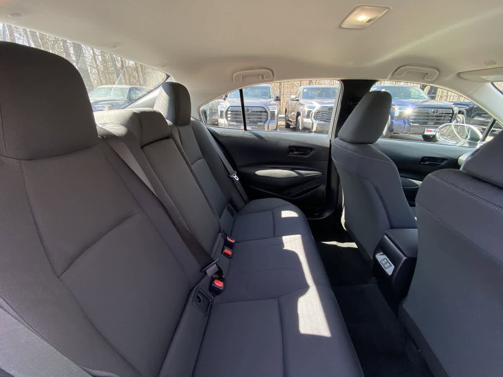 Thumbnail: 2025 Toyota Corolla - 26