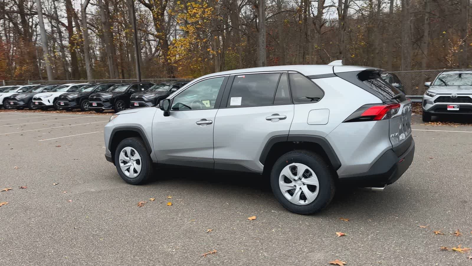 Thumbnail: 2025 Toyota RAV4 - 6